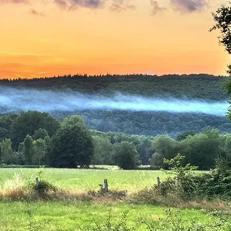 Charme De Fays بيت للعطل